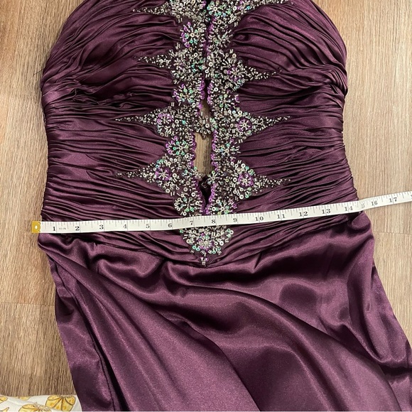 Y2K Evening Halter Gown Women’s Size 12 Small Purple Satin Beaded Prom Wedding - Picture 9 of 14